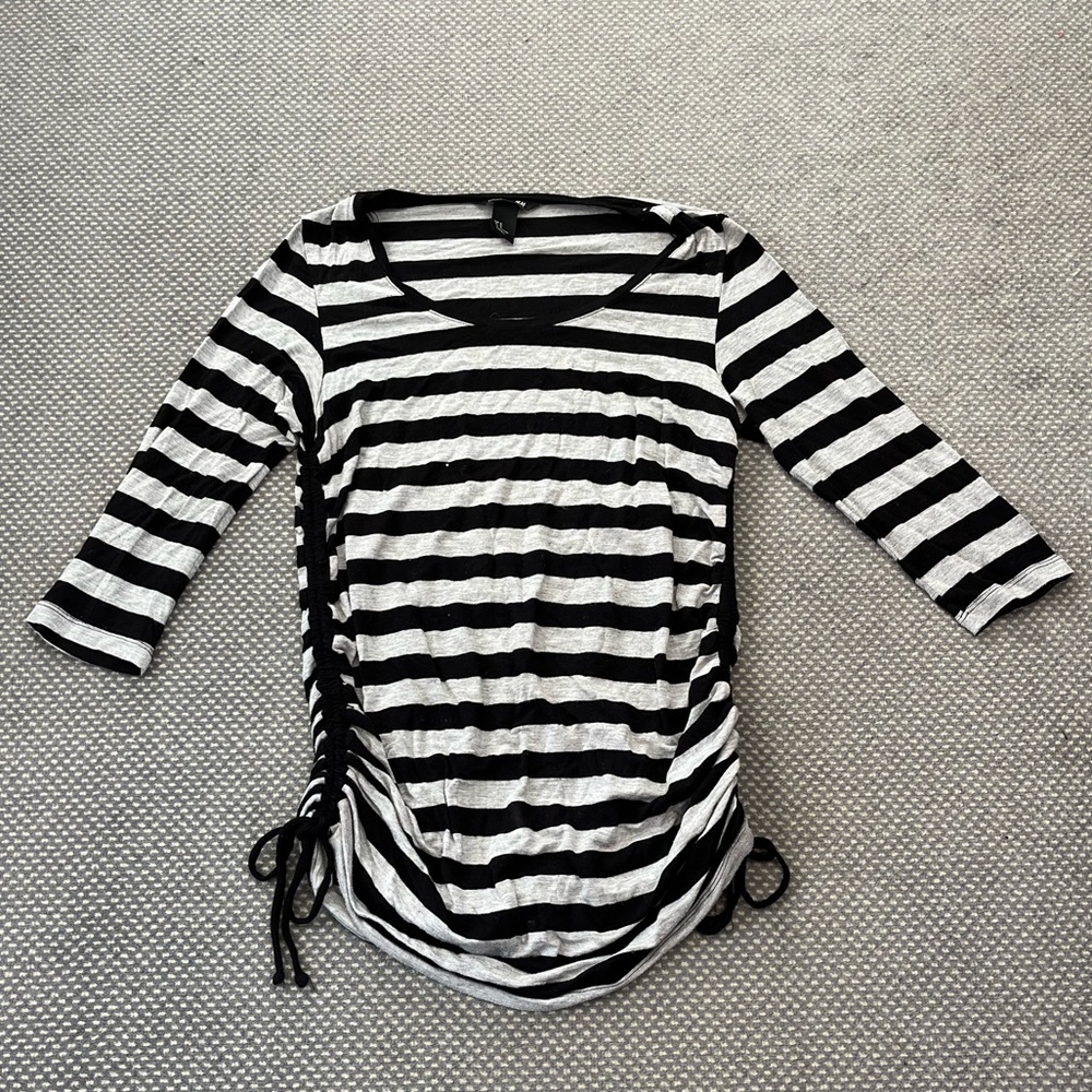 H&M Maternity Shirt